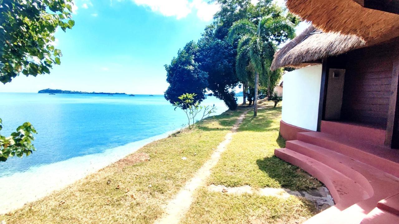 Khabita Beach Resort Lembar  Exterior foto