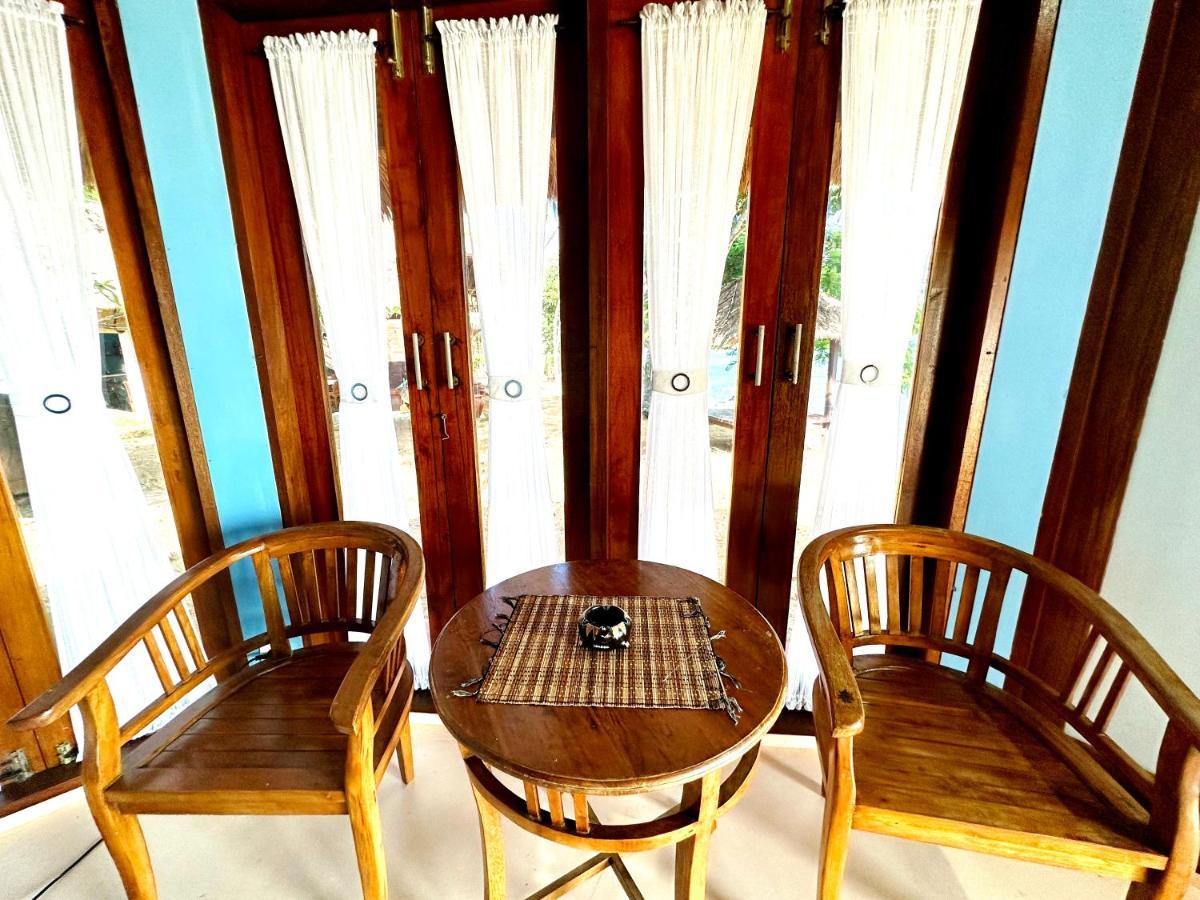 Khabita Beach Resort Lembar  Exterior foto